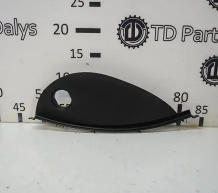 BMW 3 E90 E91 Dashboard side end trim 7123733