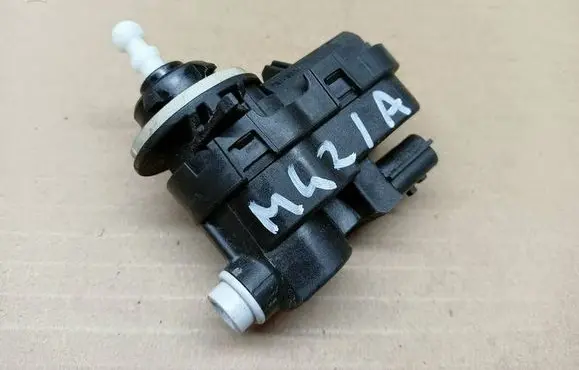 Peugeot 208 II Headlight level adjustment motor 90005925