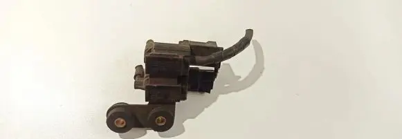 Mitsubishi Carisma Turbo solenoid valve k5t49680