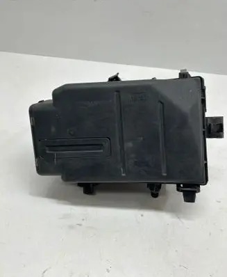 Nissan Note (E12) Air filter box 23FMA146