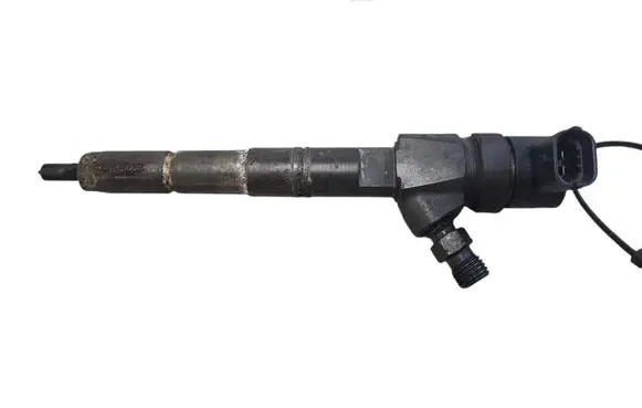 Fuel injector