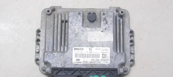 Hyundai ix35 Engine control unit/module 0281017696