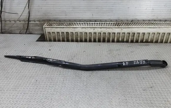 Nissan Primera Windshield/front glass wiper blade 
