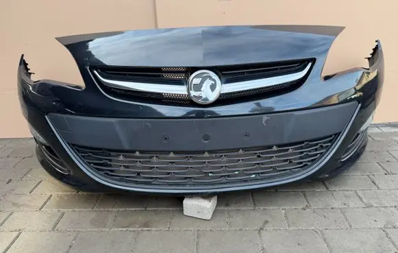 Opel Astra J Front bumper 13368660