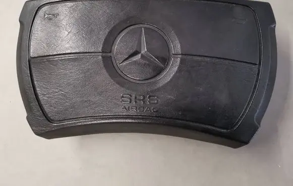 Mercedes-Benz S W126 Steering wheel airbag 82001611682