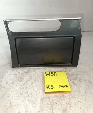 Mazda 6 Central console control unit GP1C64431