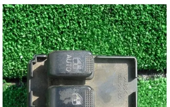 KIA K2700 King Cab Electric window control switch