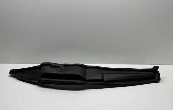 Chrysler Pacifica Fender foam support/seal 68225662A I111392