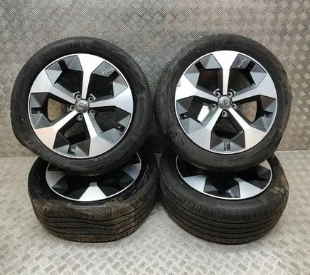 Volvo XC40 R19 alloy rim 32327146