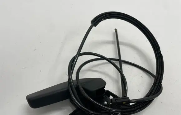 Skoda Octavia Mk4 Engine bonnet (hood) release handle 517823633B