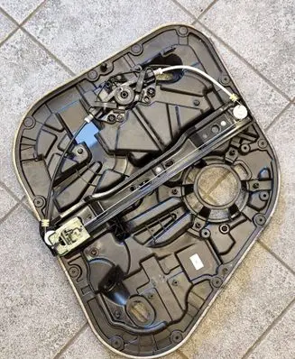Volvo XC90 Rear window lifting mechanism without motor 31349765