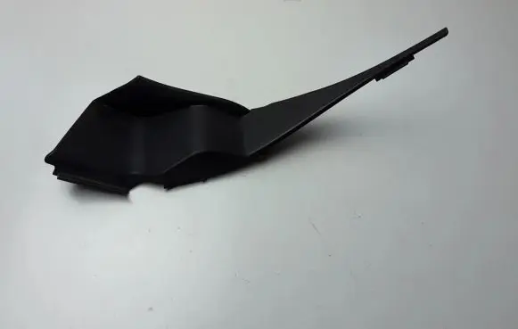 Subaru Forester SK Wiper trim