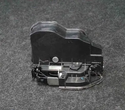 BMW 4 F36 Gran coupe Rear door lock 7229459