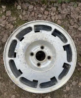 Volkswagen Golf I R14 alloy rim KBA40462 P4624032