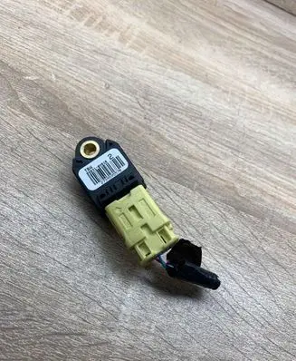 Toyota Yaris Airbag deployment crash/impact sensor 898310H010