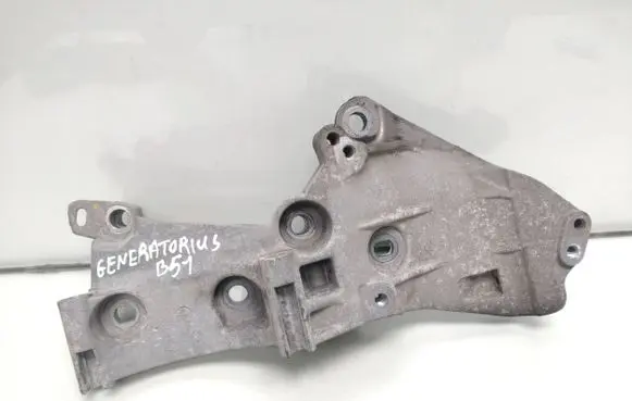 Renault Megane III Generator/alternator bracket 8200669494