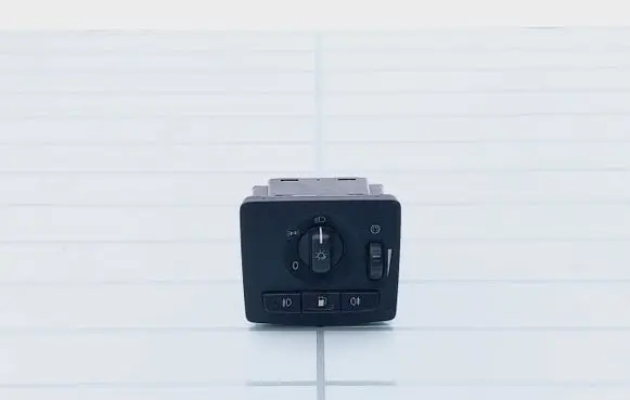 Volvo V50 Light switch 19206 30669735 04W29T
