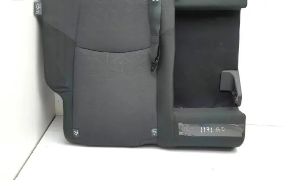 Toyota RAV 4 (XA50) Rear seat 
