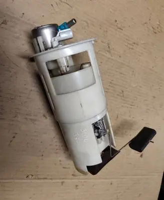 Chrysler LHS In-tank fuel pump 04581317
