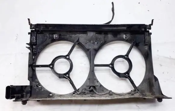 Peugeot 406 Radiator cooling fan shroud