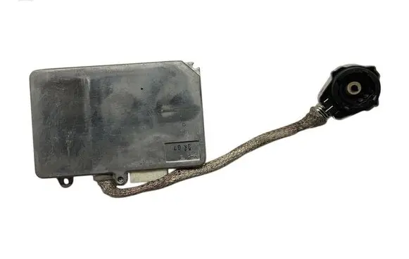 Subaru Legacy Xenon control unit/module 84965AE020 3900020751