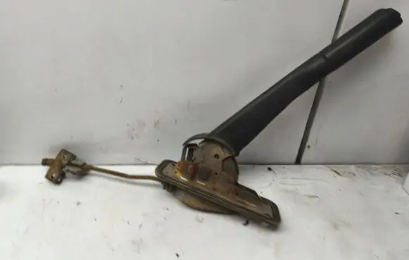 Renault Kangoo I Hand brake release handle 8200302853