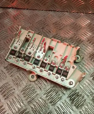 BMW 5 E39 Fuse box set 8387544