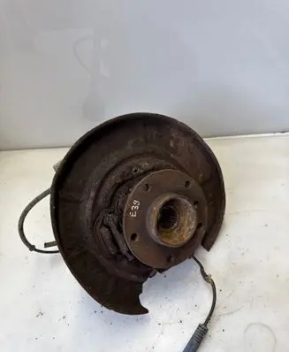 BMW 5 E39 Rear wheel hub spindle/knuckle