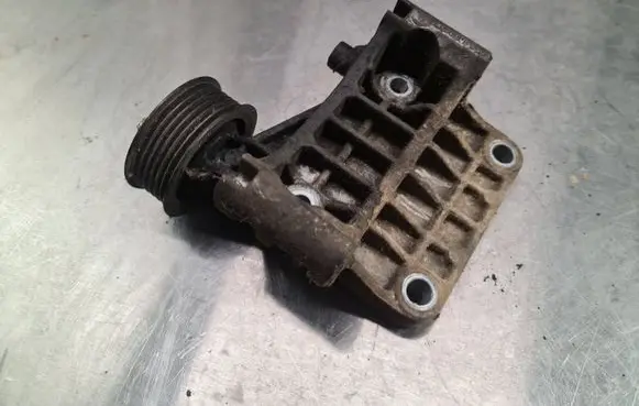 Audi A6 S6 C6 4F Generator/alternator bracket 059903143K