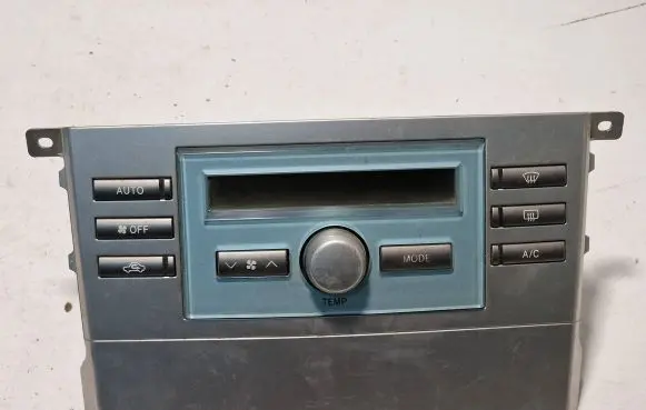 Toyota Corolla Verso E121 Climate control unit 559000F020 MB1465702264