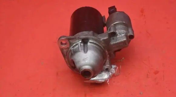 BMW 7 F01 F02 F03 F04 Starter motor 7589350