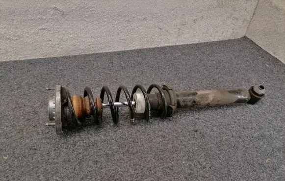 BMW 6 F06 Gran coupe Rear shock absorber/damper 6863901 33526863901
