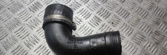 Volvo V70 Intercooler hose/pipe 30751920