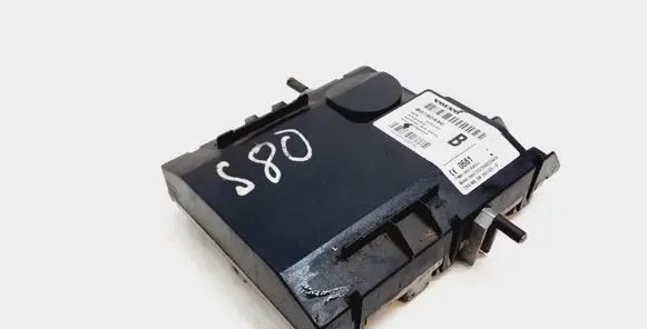 Volvo S80 GPS navigation control unit/module 30782440