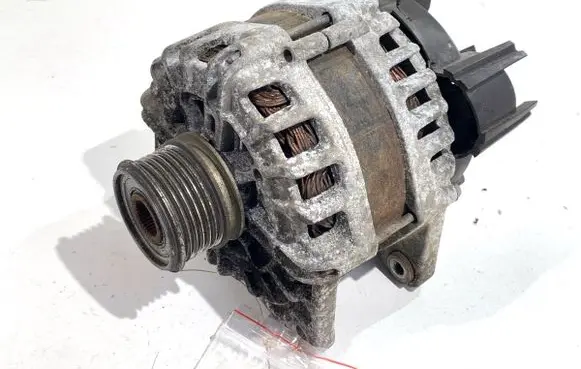 Renault Kangoo II Generator/alternator 231007536R