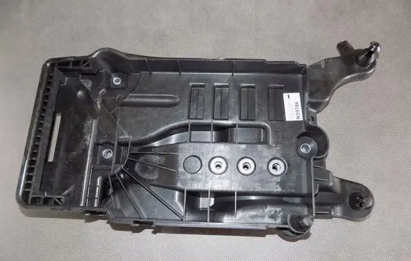 Volkswagen Polo VI Battery tray 200915331