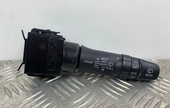 Mitsubishi Outlander Wiper control stalk