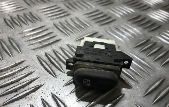 Renault Laguna I Electric window control switch