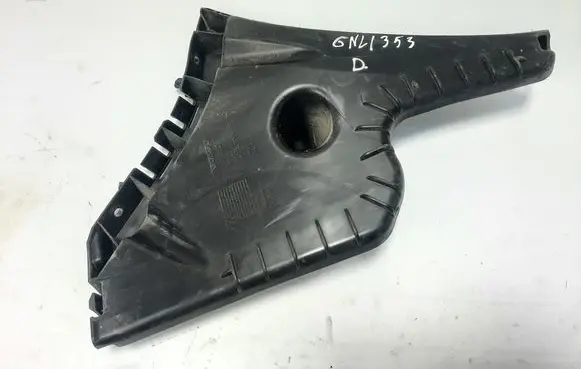 Rear bumper mounting bracket