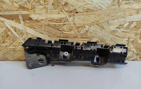 Subaru Levorg Front bumper mounting bracket