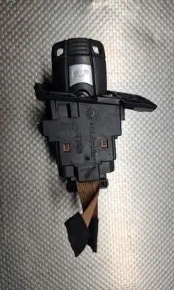 BMW 1 E81 E87 Ignition lock 95471912