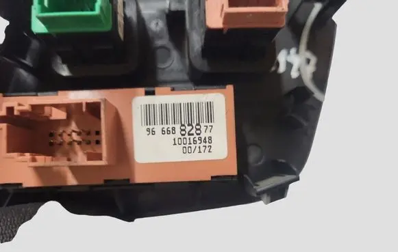 Citroen C4 II Parking (PDC) sensor switch 9666882877