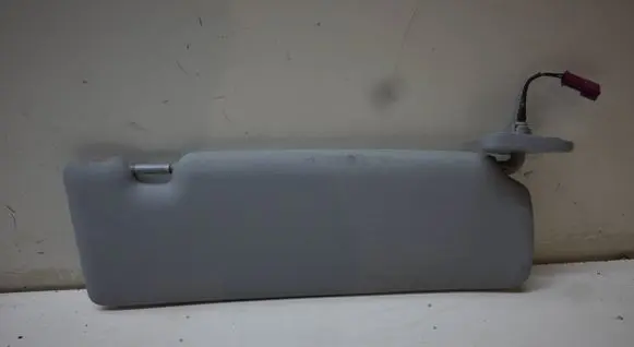 BMW 1 E81 E87 Sun visor 7120565