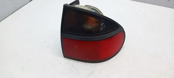 Renault Laguna I Rear/tail lights 7700820051
