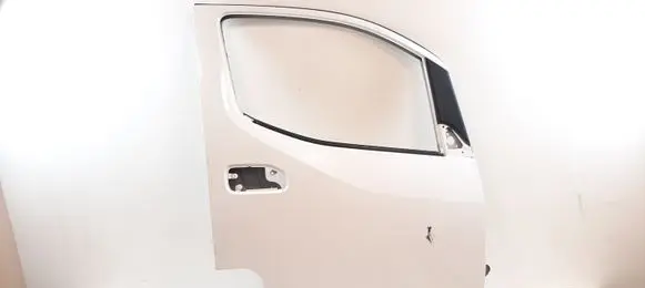 Nissan NV200 Front door