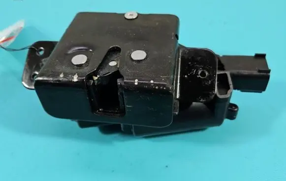 Opel Insignia A Tailgate/trunk/boot lock/catch/latch 13581405 IMPRK1416585