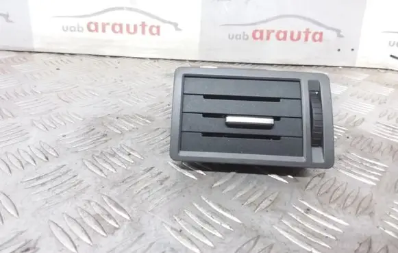 Ford Focus C-MAX Dashboard side air vent grill/cover trim 3M51R018B08ADW