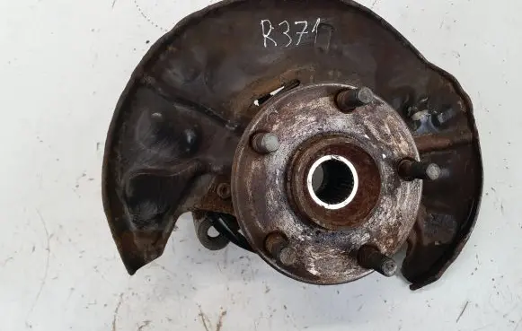 Toyota Corolla Verso AR10 Front wheel hub spindle knuckle