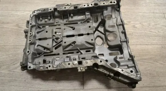 Mercedes-Benz E W212 Oil sump A6510140200