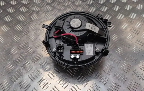 Skoda Octavia Mk4 Heater fan/blower 5Q0907521F F011500147 Z2468108261